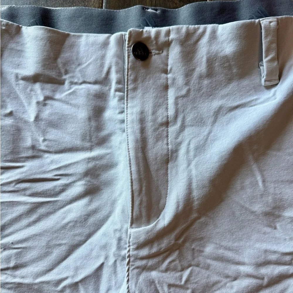 ADIDAS Men’s Classic Off White Men's Shorts Size 38 Athletic Golf Lightweight